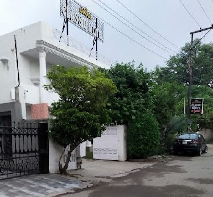 De Classio Hotel (Lahore)