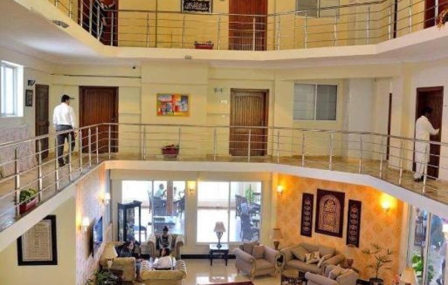 Holiday Grand Resort (Bhurban)