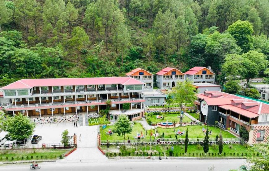 Hotel Pine Track (Balakot)