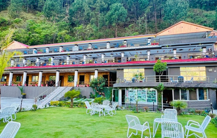 Hotel Pine Track (Balakot)