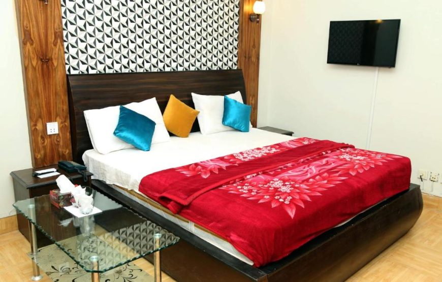 Hotel Serena Palace (Multan)