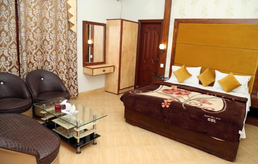 Hotel Serena Palace (Multan)