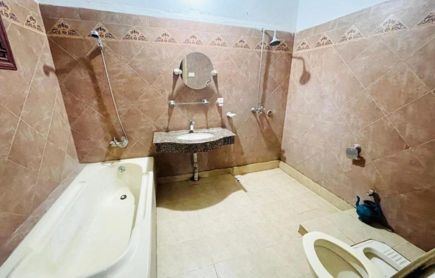 Hotel Serena Palace (Multan)