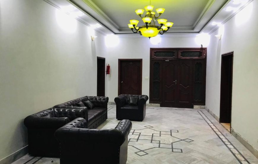 Hotel Serena Palace (Multan)