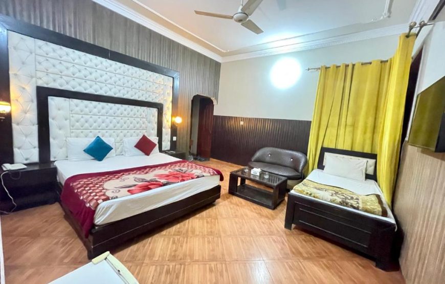 Hotel Serena Palace (Multan)