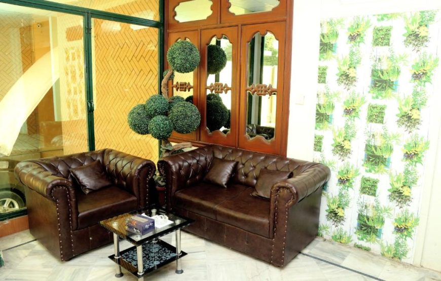 Hotel Serena Palace (Multan)