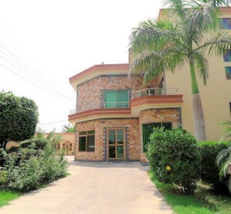 National Club Hotel (Dera Ismail Khan)