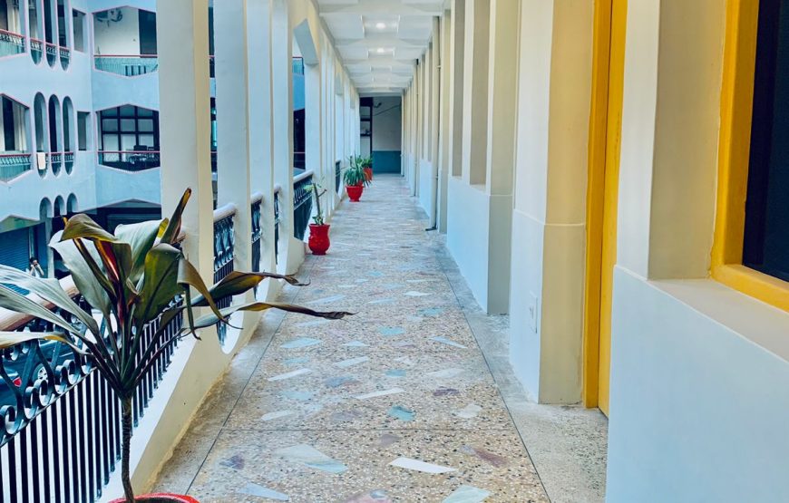 Grand City Hotel (Peshawar)