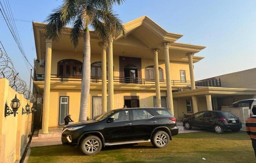 Shelton Hotel (Mardan)