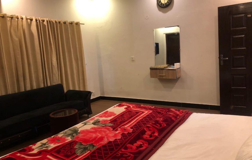 Defence Mark Hotel (Lahore)