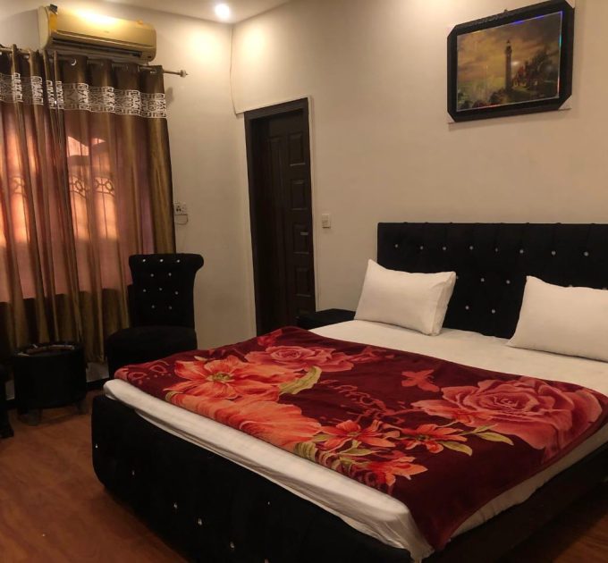 Defence Mark Hotel (Lahore)