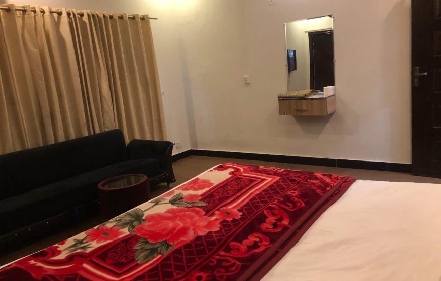 Defence Mark Hotel (Lahore)