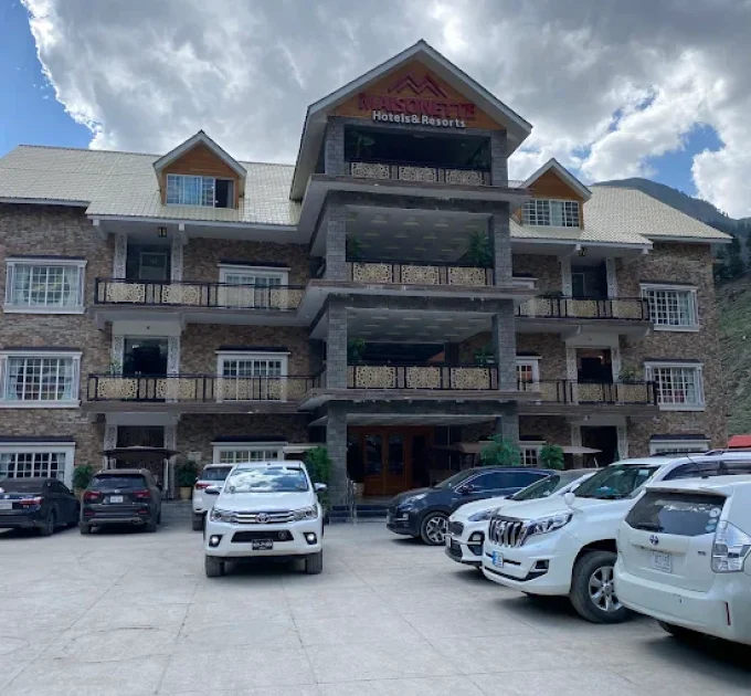 Maisonette Hotel & Resort (Naran)