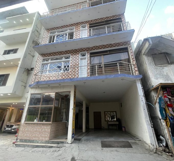 New White Palace Hotel & Restaurant (Naran)