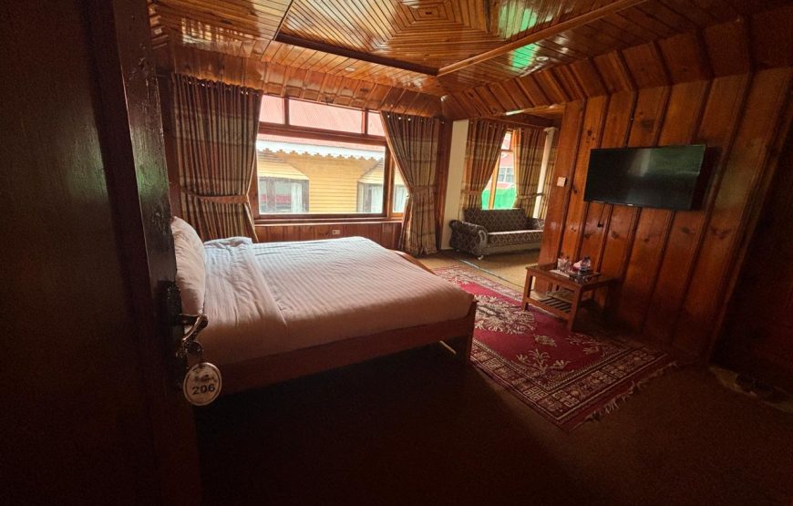 Pine Park Hotel (Naran)