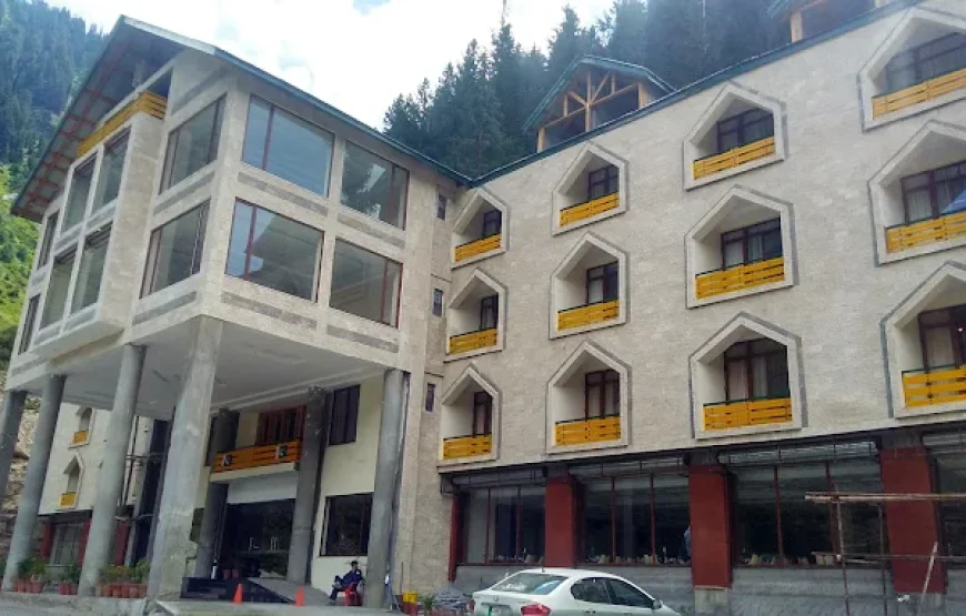 Rock Wood Resort (Naran)